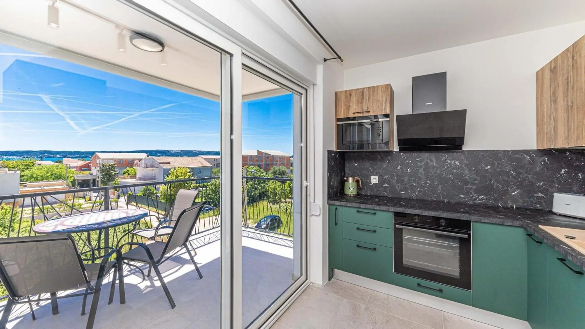 Elegant Kastel Novi Apartment With Sea View Balcony Kastela