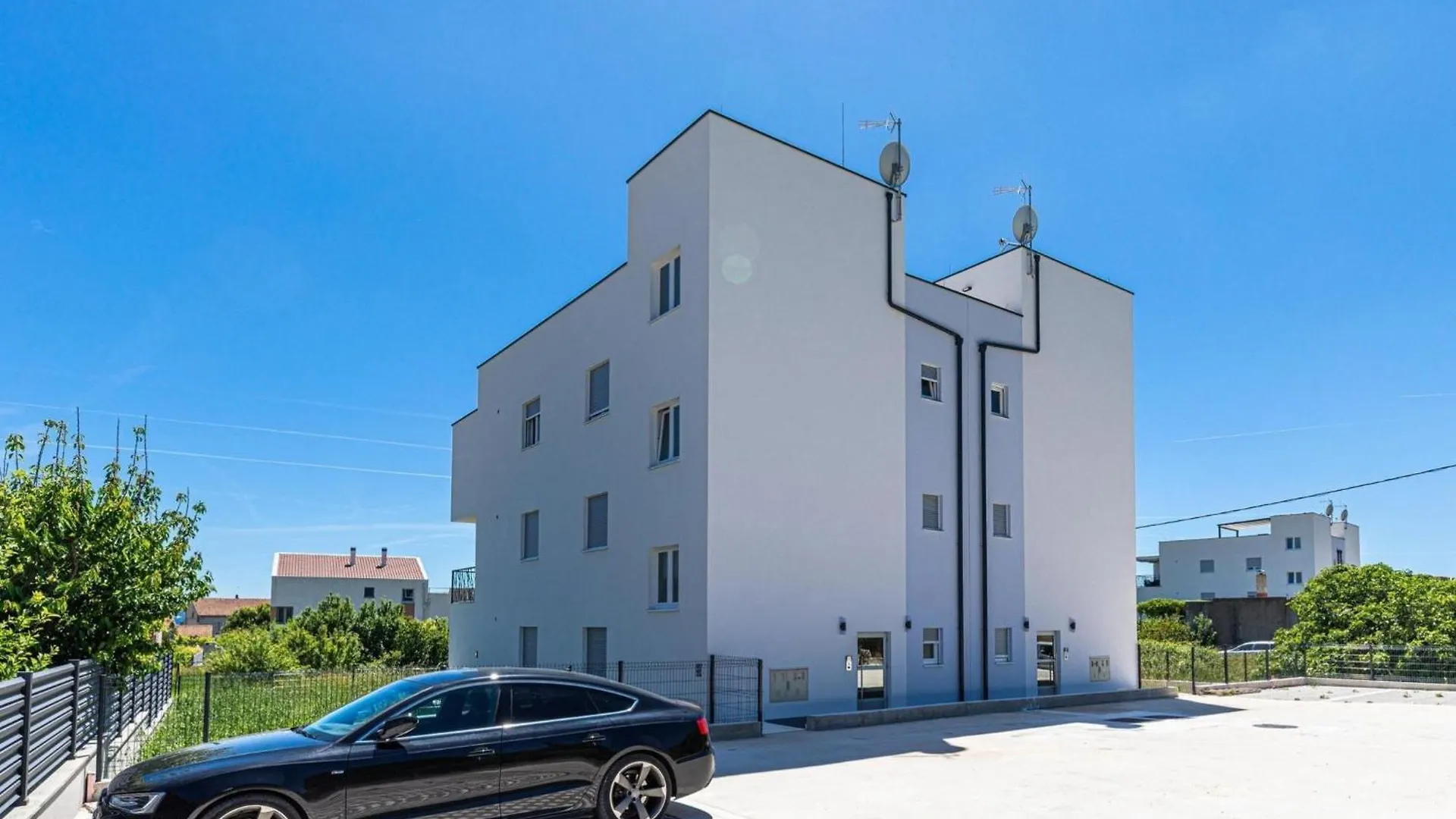 Elegant Kastel Novi Apartment With Sea View Balcony Kastela